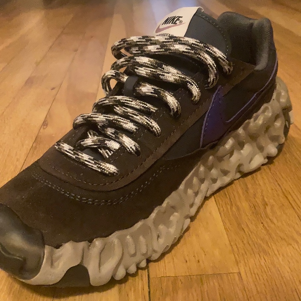 Nike overbreak size 9.5